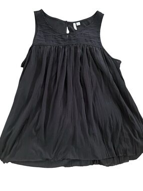 Elle Black Pleated Sleeveless Tank